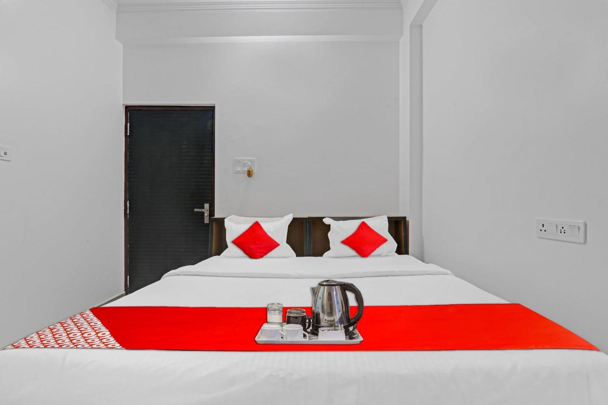 Hotel O Sai Galaxy Hotel & Restaurant Kanpur Buitenkant foto