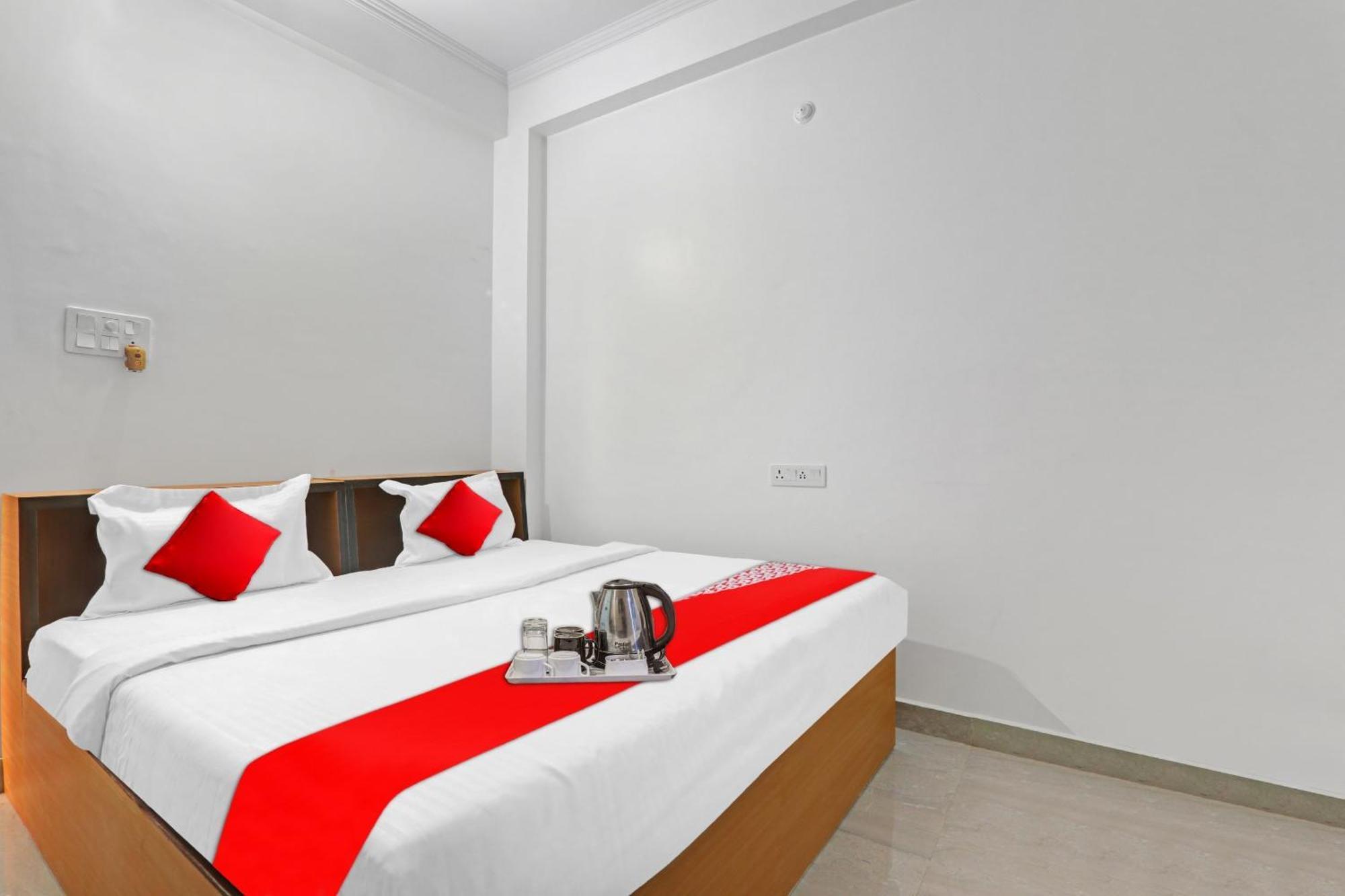 Hotel O Sai Galaxy Hotel & Restaurant Kanpur Buitenkant foto