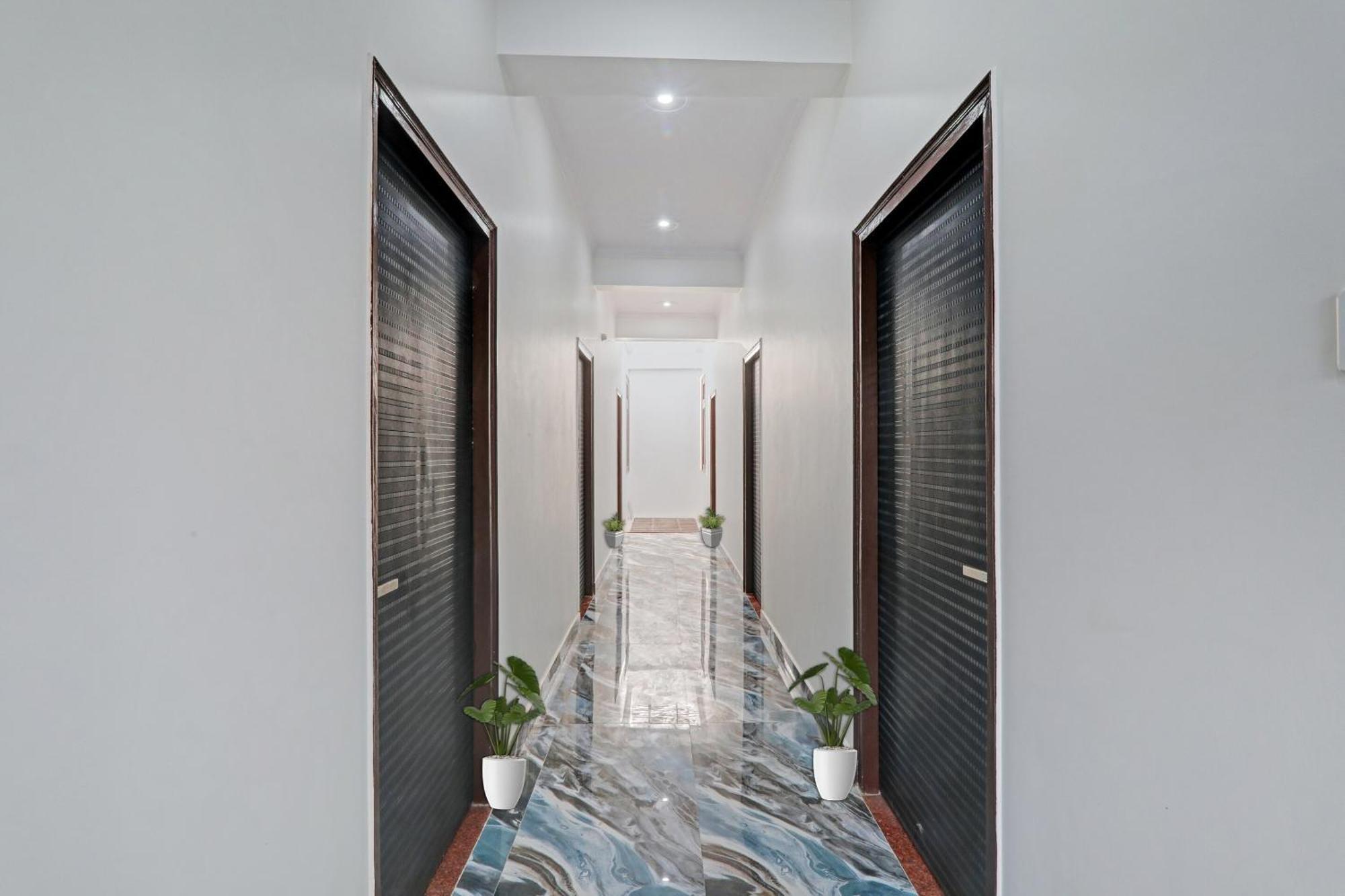 Hotel O Sai Galaxy Hotel & Restaurant Kanpur Buitenkant foto