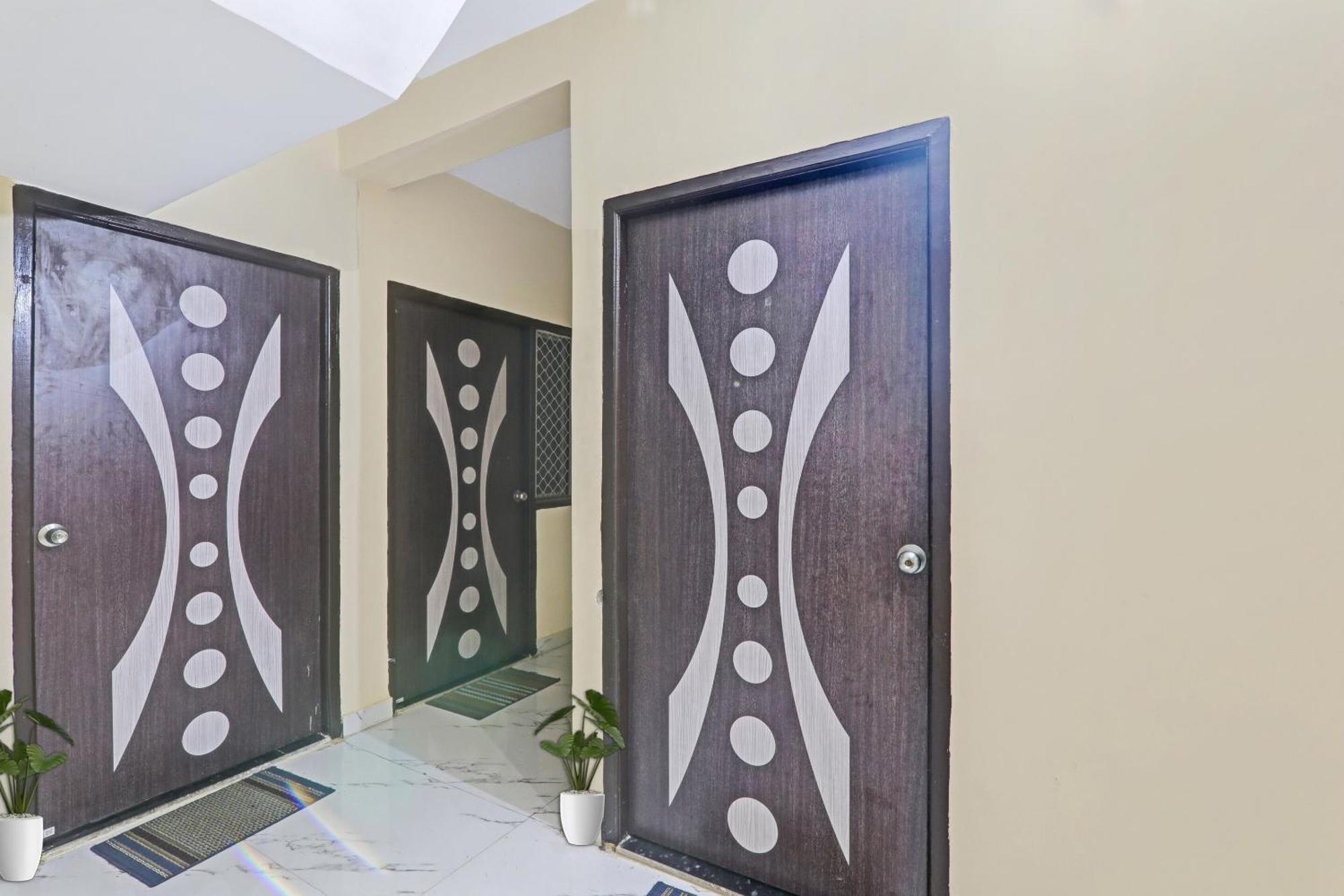 Hotel O Sai Galaxy Hotel & Restaurant Kanpur Buitenkant foto