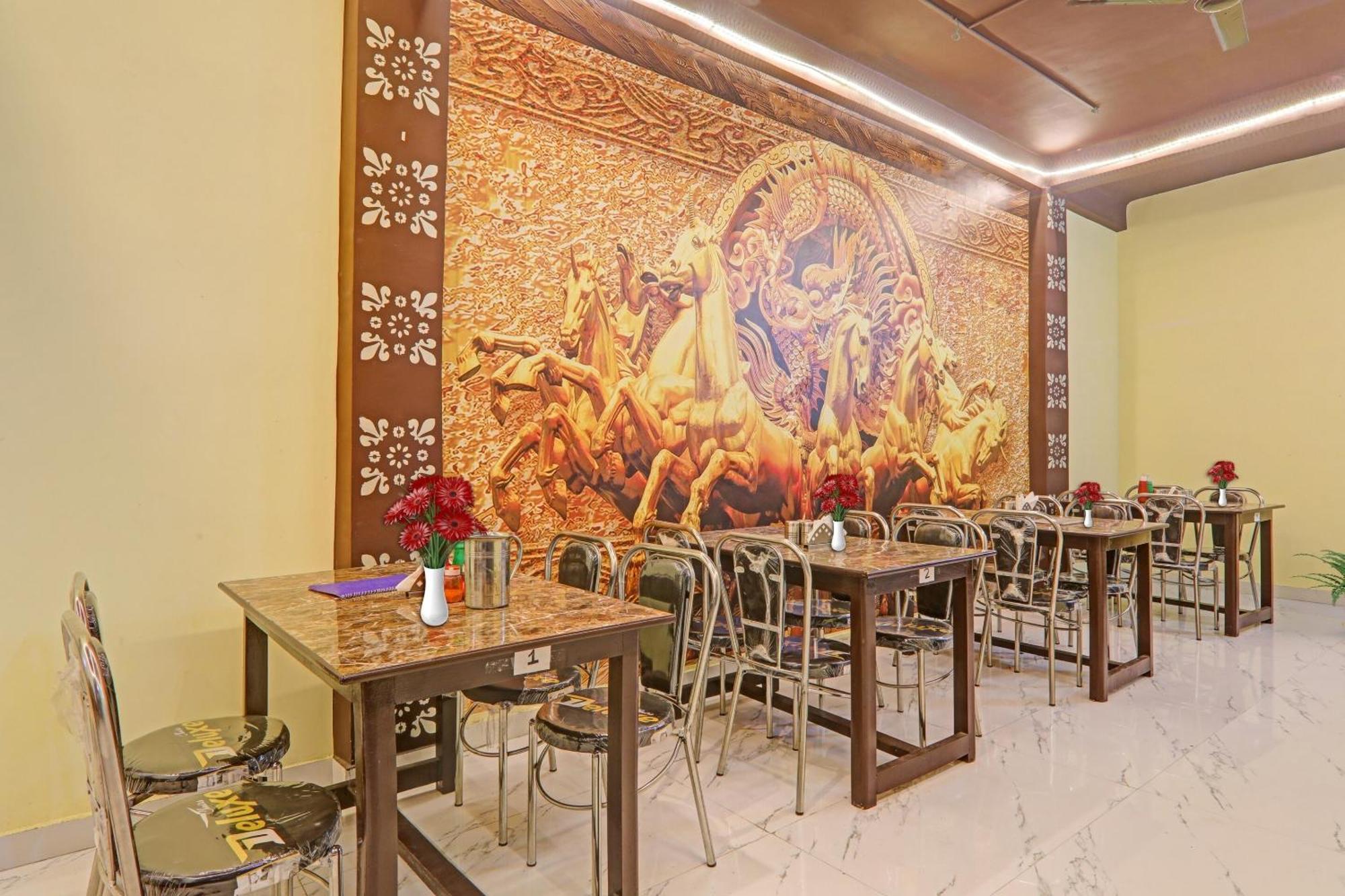 Hotel O Sai Galaxy Hotel & Restaurant Kanpur Buitenkant foto